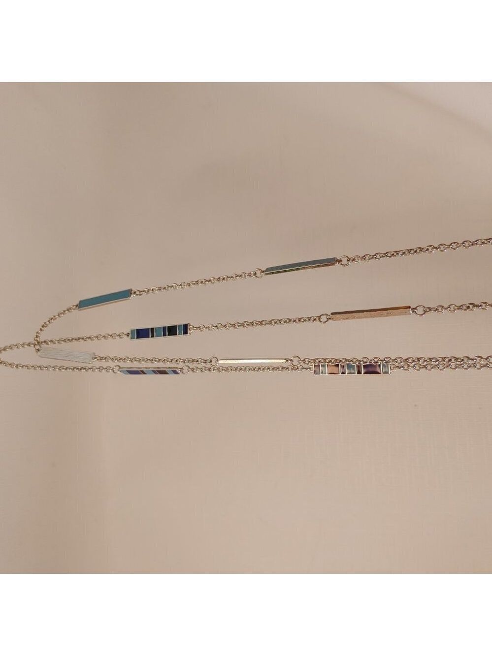 Long Double Strand necklace with rectangular block - Picture 3 of 3